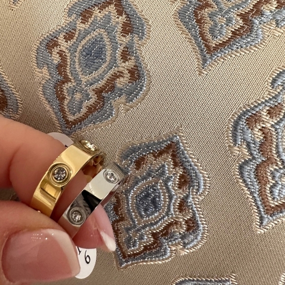 NEW Unisex 14k Gold Plated Stainless Simulated Diamond Ring Size 7 - Picture 7 of 13